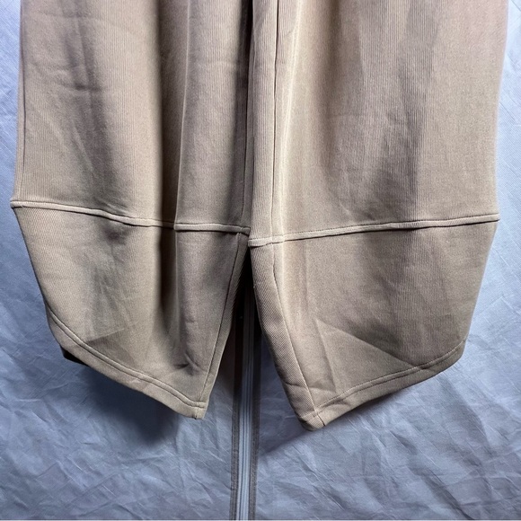 NWT FREEOAK super comfy pants size M. Large size front pockets color beige - Picture 4 of 8